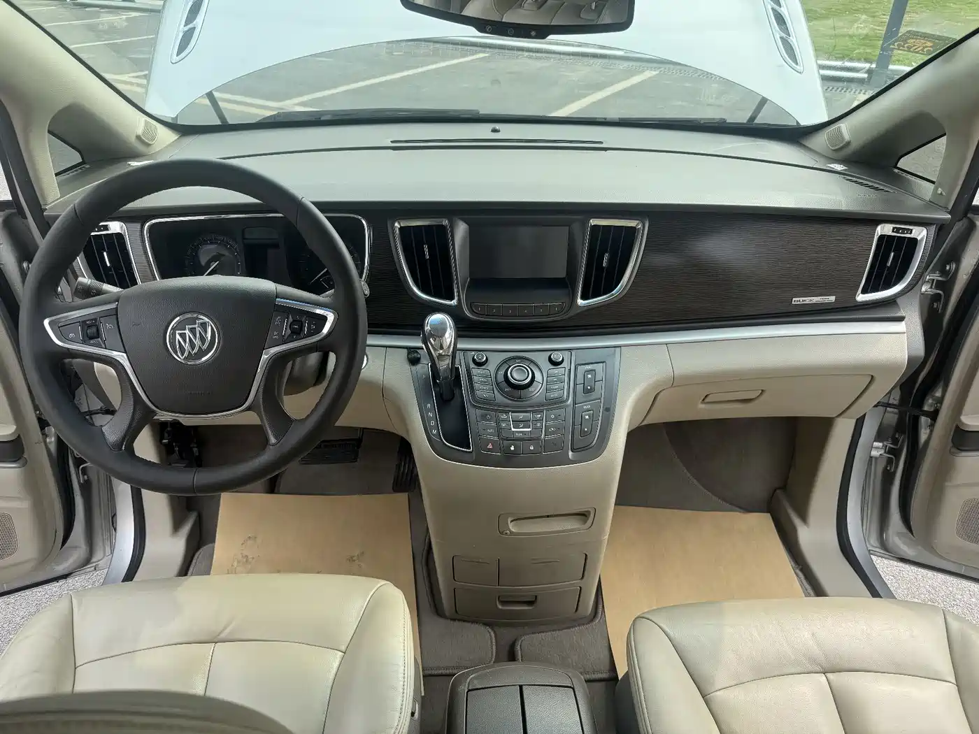 Buick GL8 2011 2.4L LT Luxury Business Executive фото 29