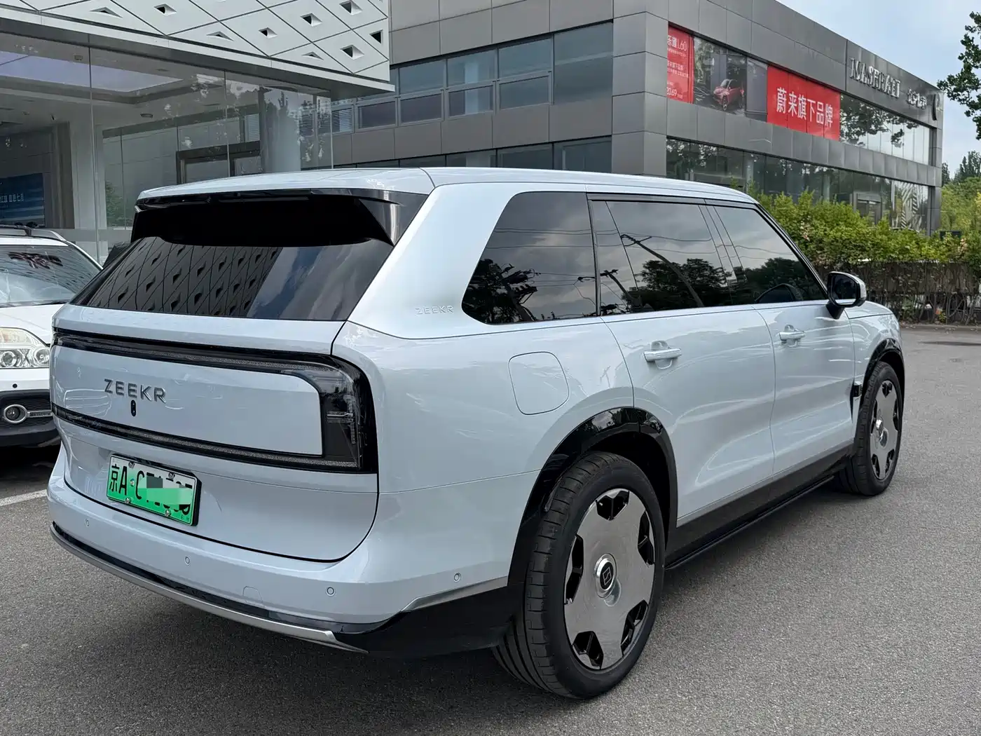 2026 ZEEKR 9X
