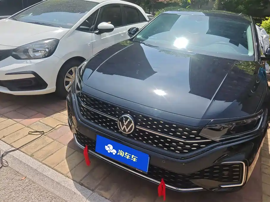 Volkswagen Passat 2024 380TSI Starlight Dragon Soaring Edition фото 2
