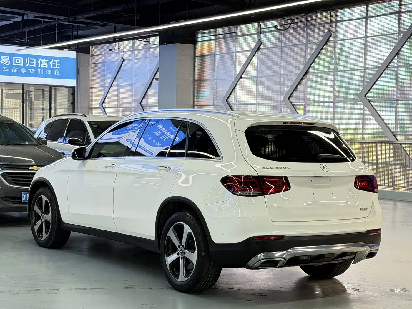 Mercedes-Benz GLC 2022 Facelift GLC 260 L 4MATIC Dynamic фото 23