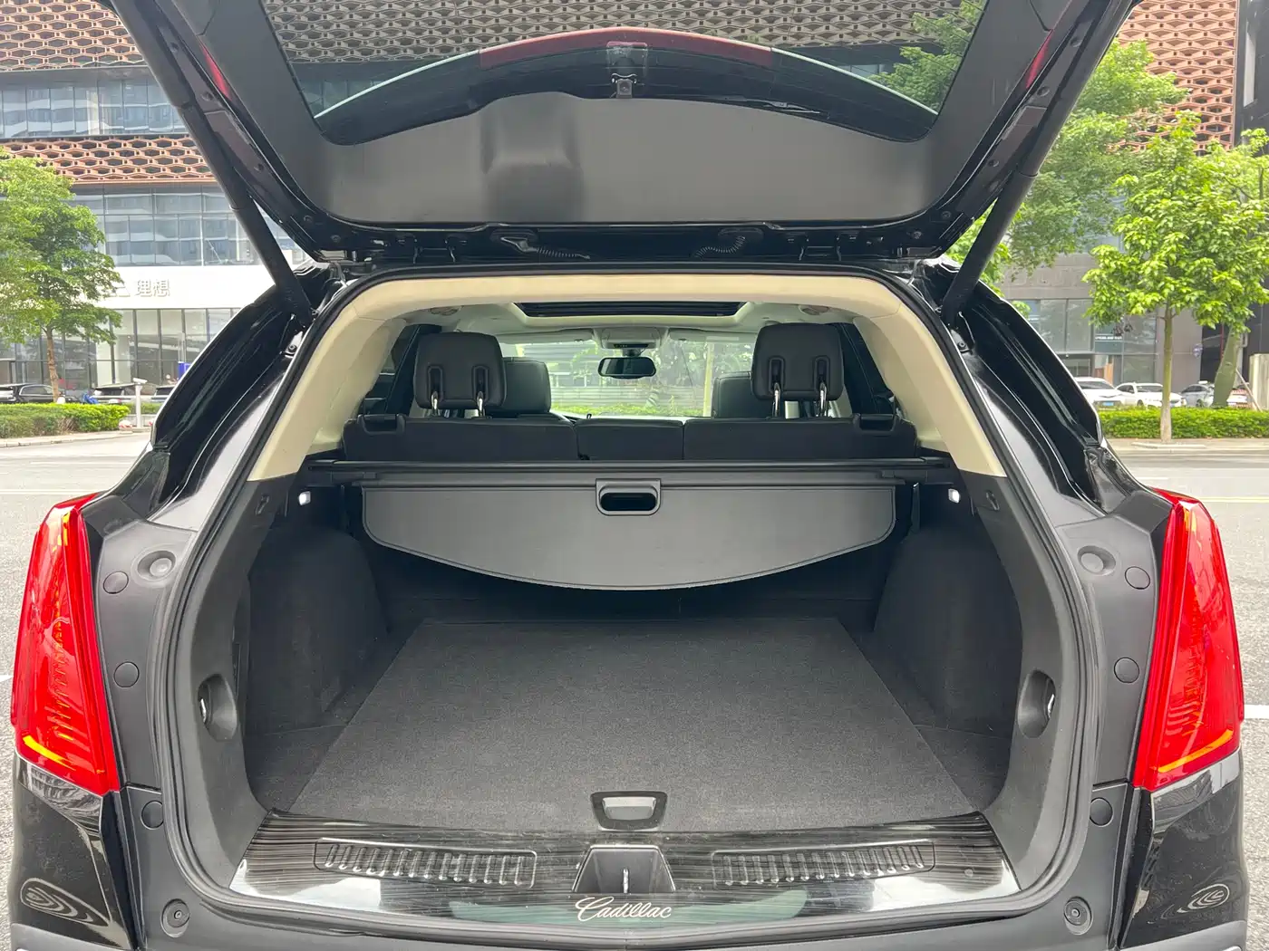 Cadillac XT5 2017 Anniversary Edition 28T 4WD Luxury фото 27