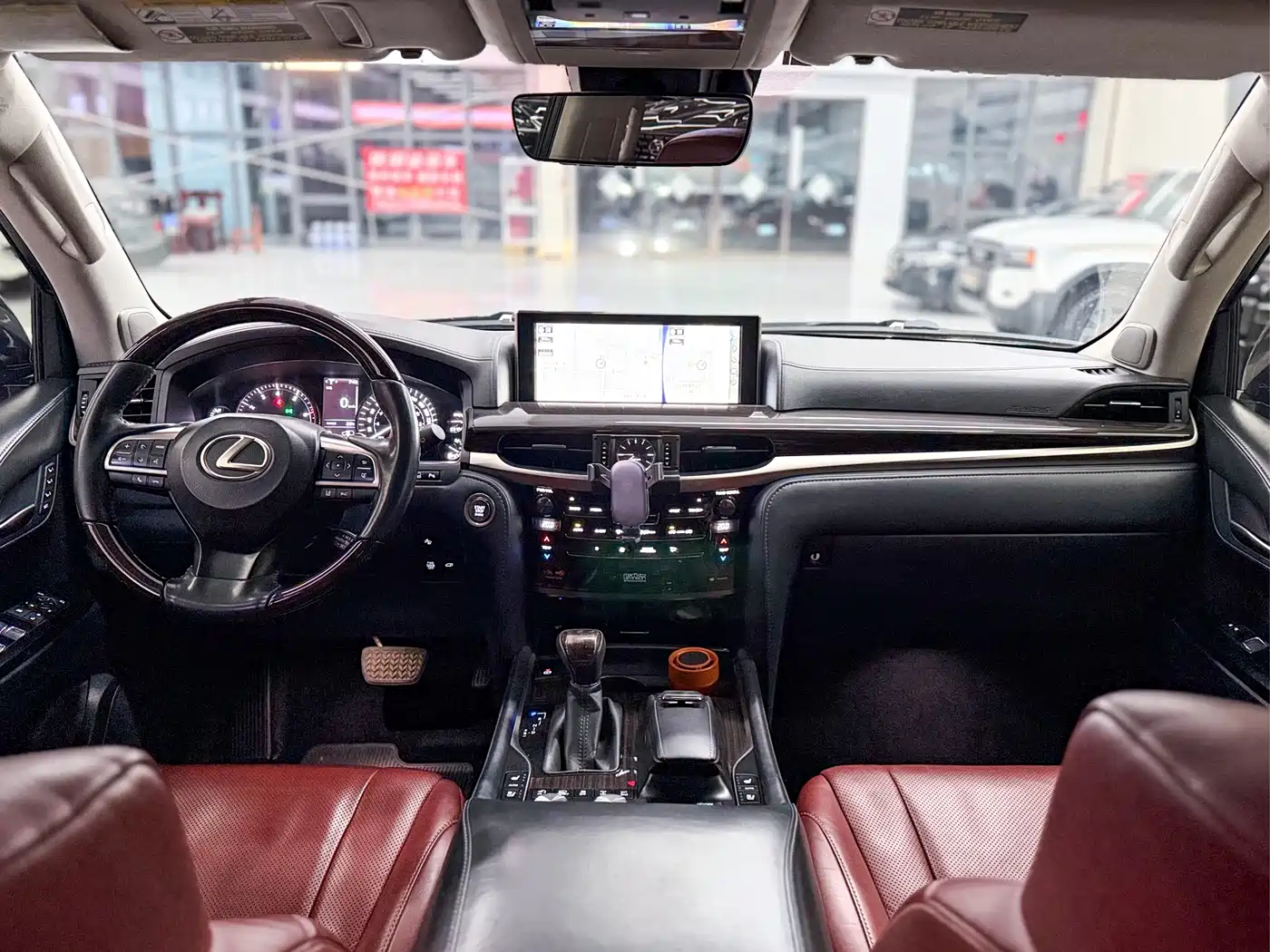 Lexus LX 2019 570 Prestige Luxury Edition фото 8