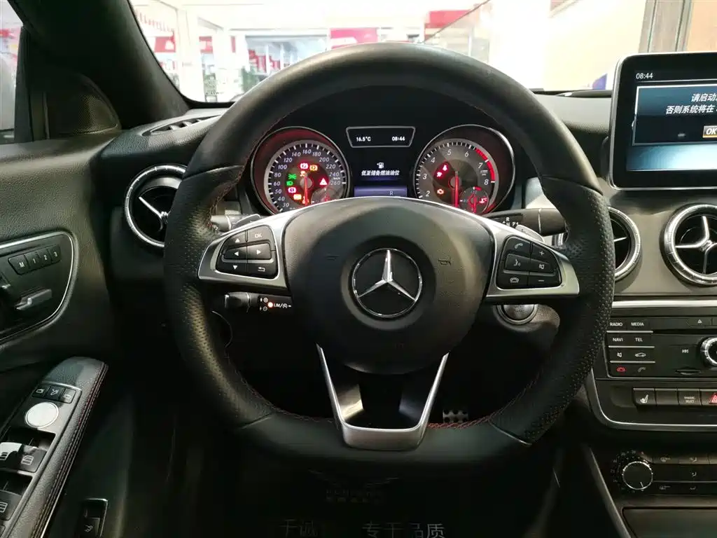 Mercedes-Benz CLA (Import) 2016 CLA 220 4MATIC фото 8