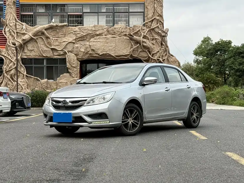 2016 BYD Surui