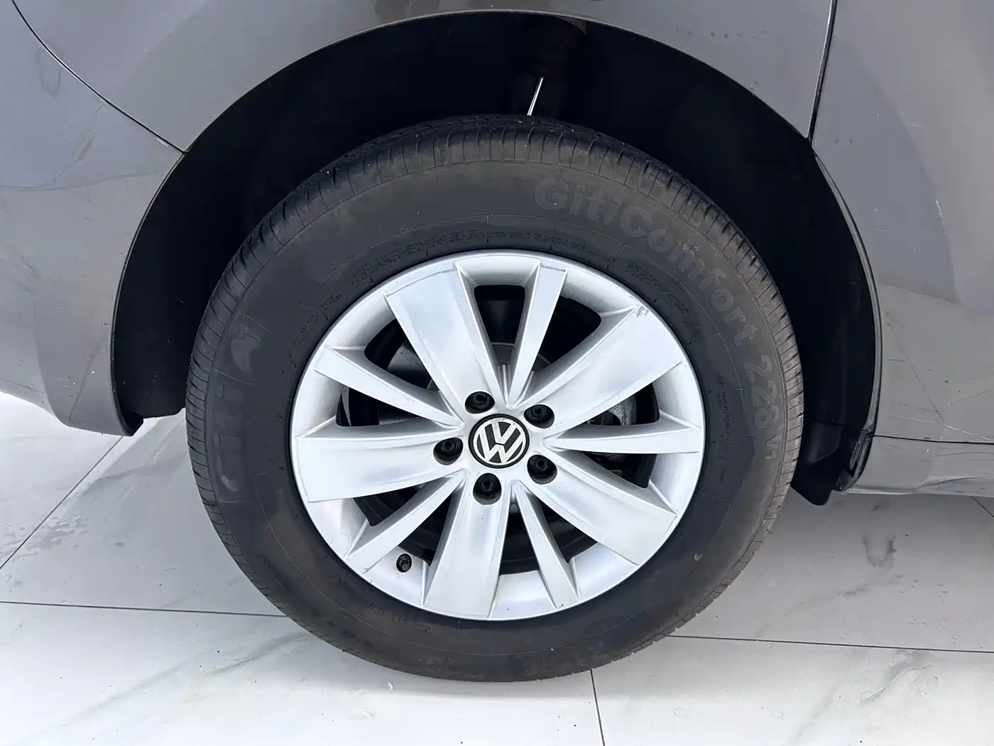 Volkswagen Sharan 2014 2.0TSI Standard фото 25