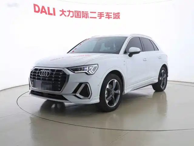 Audi Q3 2023 35 TFSI Fashion Dynamic Model (1.5T)