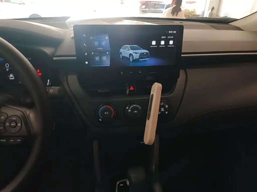 Toyota Corolla Cross 2023 2.0L Pioneer Edition фото 13
