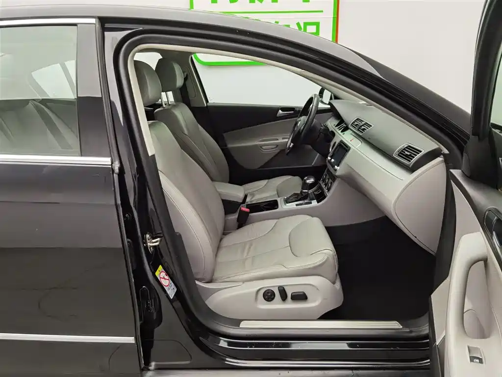 Volkswagen Magotan 2011 1.8TSI DSG Comfort фото 23