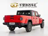Фото 5 - Jeep Gladiator