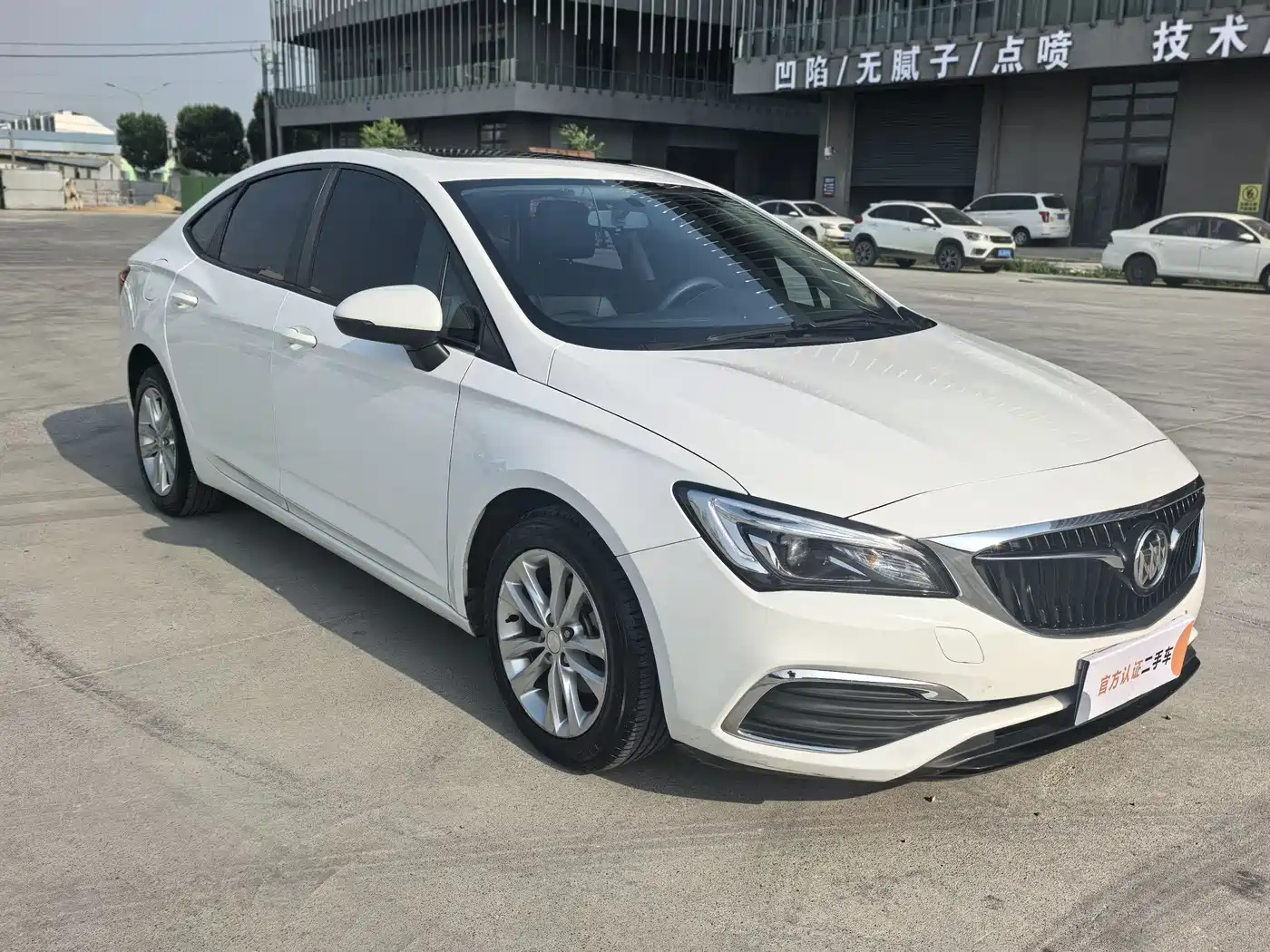 Buick Verano 2019 Sedan 20T Dual Clutch Leading фото 2