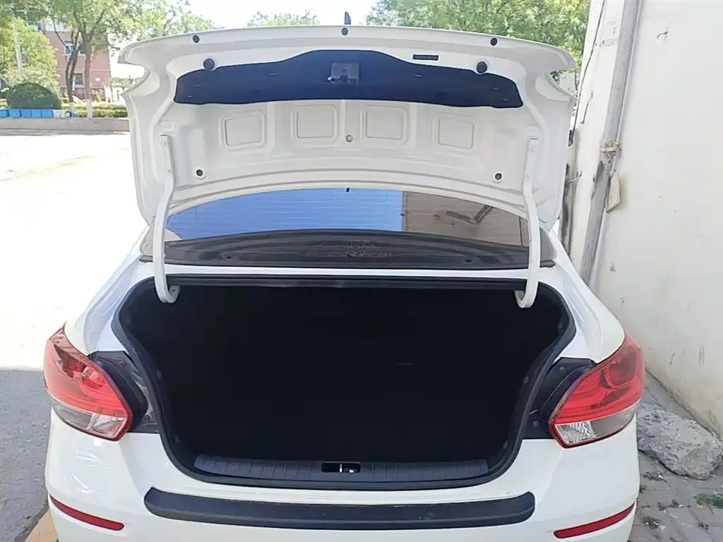 Kia Huan Chi 2017 1.4L Manual Smart Fashion фото 19