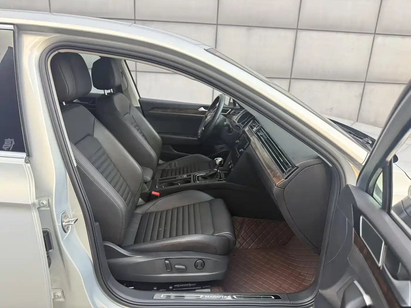 Volkswagen Magotan 2017 330TSI DSG Luxury фото 36