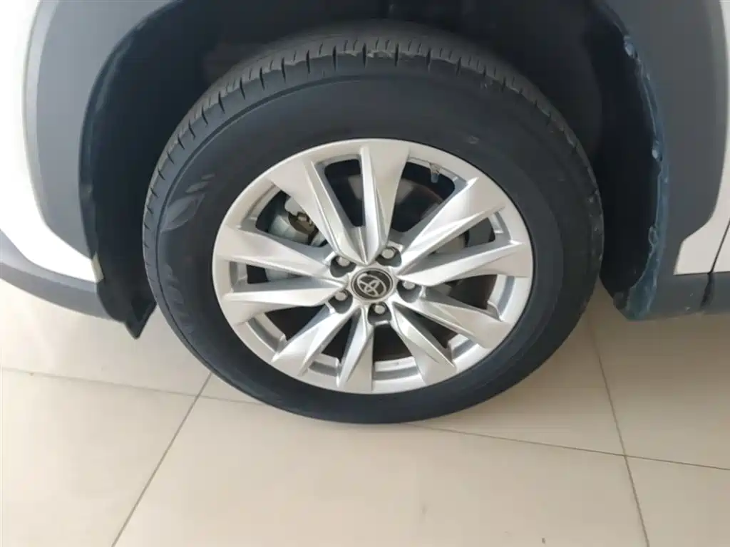 Toyota Corolla Cross 2023 2.0L Pioneer Edition фото 23