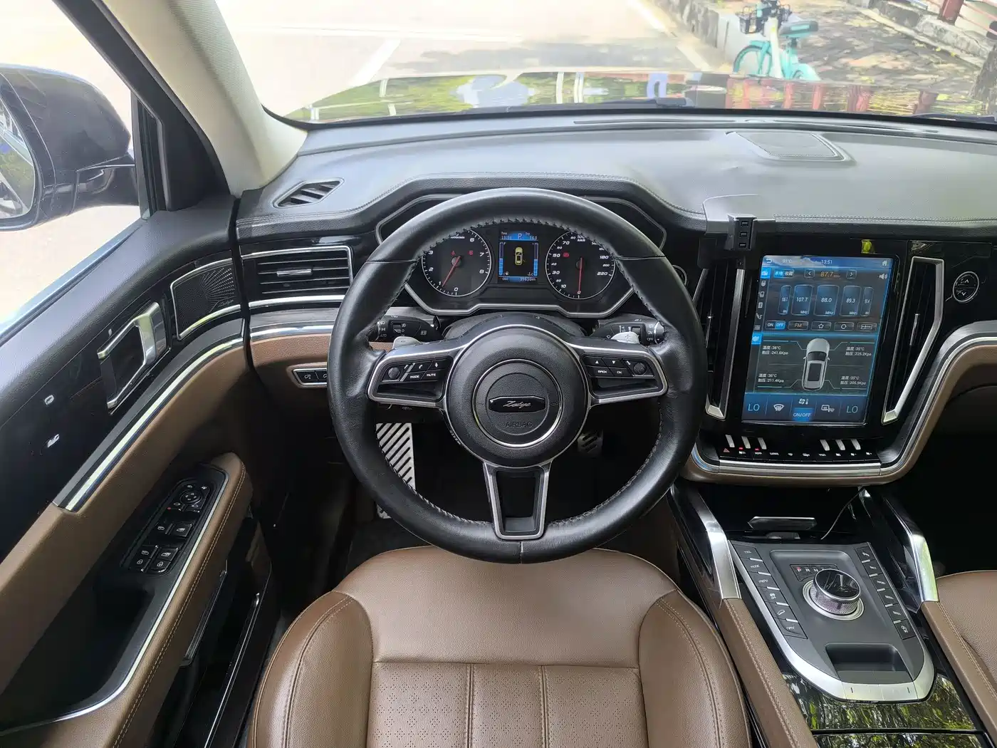 Zotye T800 2019 2018 2.0T Automatic Premium Smart Connection 7-seater