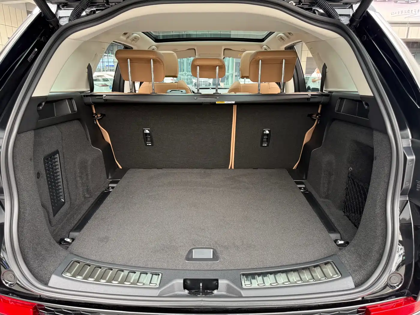 Land Rover Discovery Sport 2025 249PS Performance Tech Edition фото 30