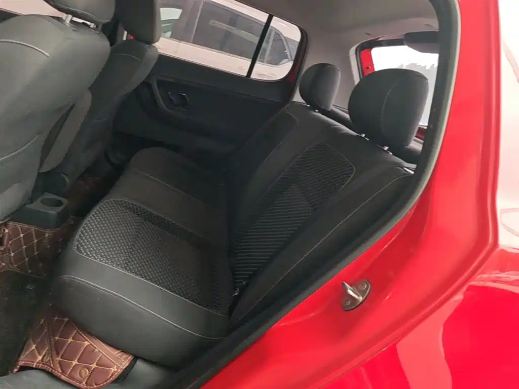 Škoda Fabia 2014 1.6L Automatic Sport Edition фото 17