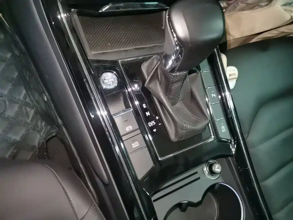 Volkswagen Phideon 2019 380TSI 2WD Business Edition China VI фото 14