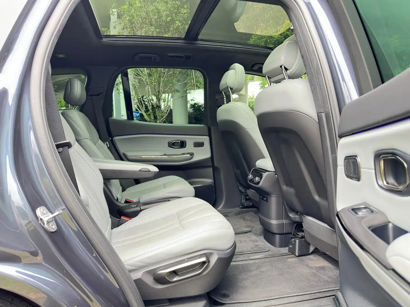 NIO ES8 2022 2020 Model 580KM Signature Edition 6-Seater