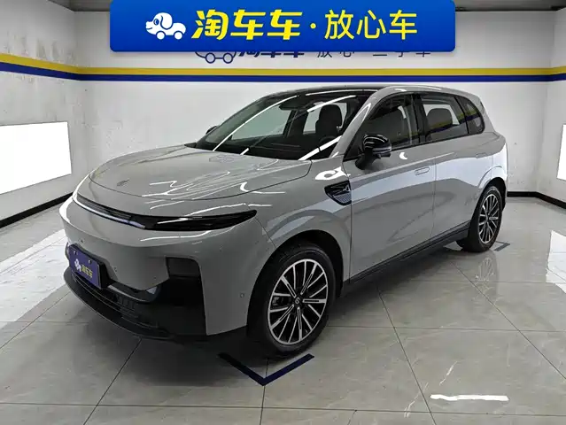 Leapmotor B10 2025
