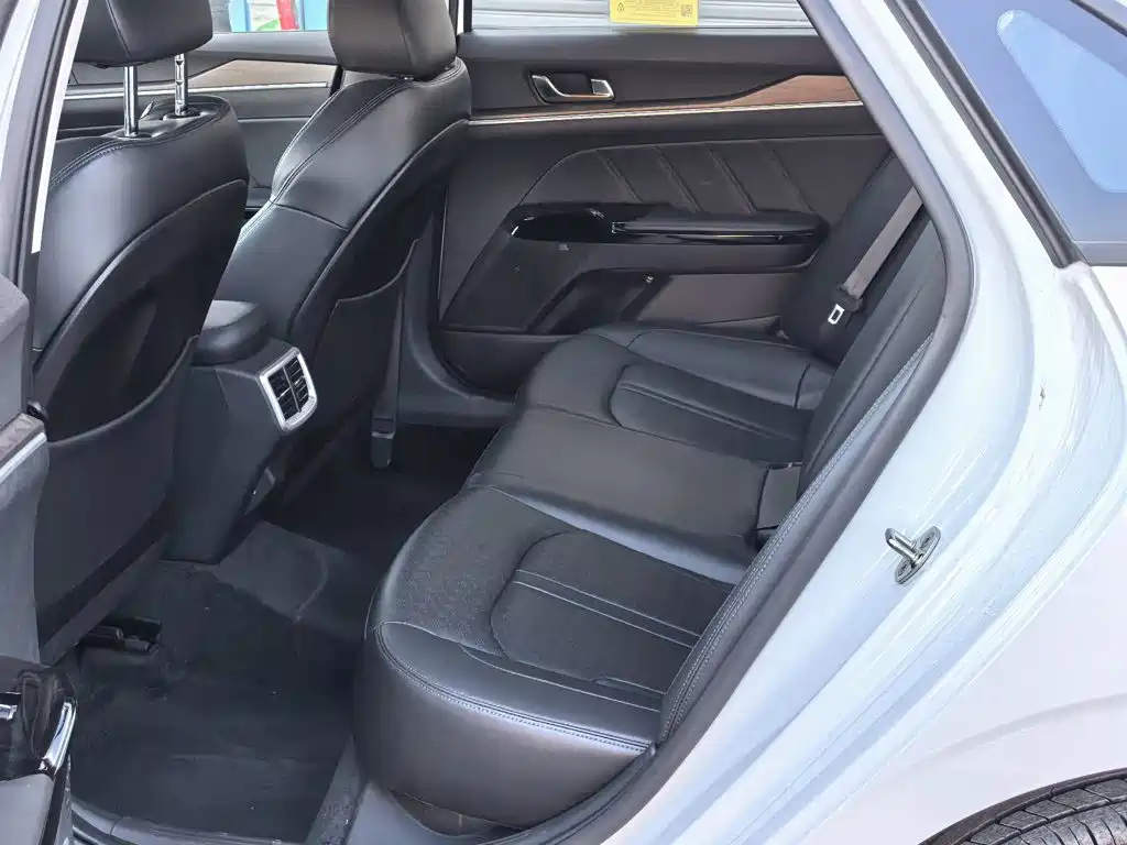 Kia K5 2025 2025 1.5T Premium Edition