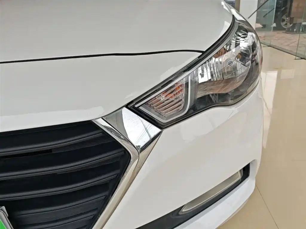 Hyundai Verna 2016 1.4L Automatic Cool Edition GLS фото 24