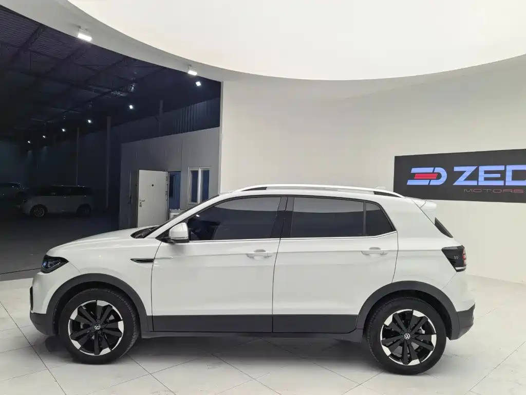 Volkswagen Tacqua 2022 2021 1.5L Automatic Smart Connect Edition