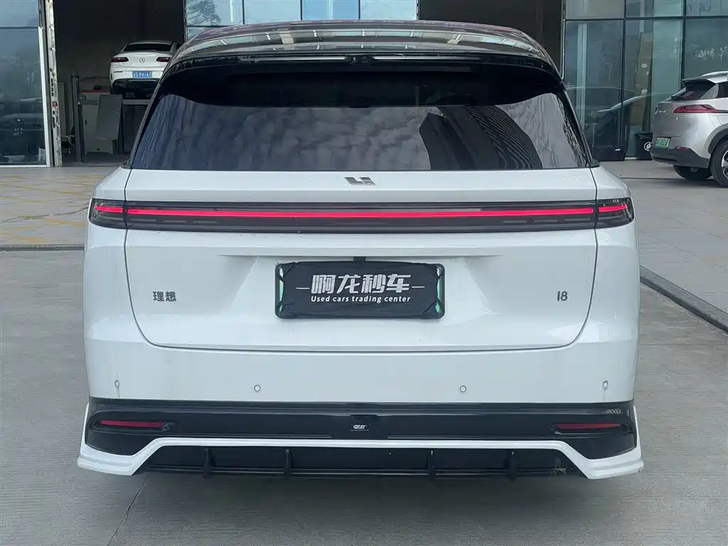 Li Auto Li i8 2025 2025 Standard Edition