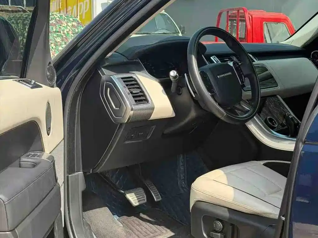 Фото 3 - Land Rover Range Rover Sport