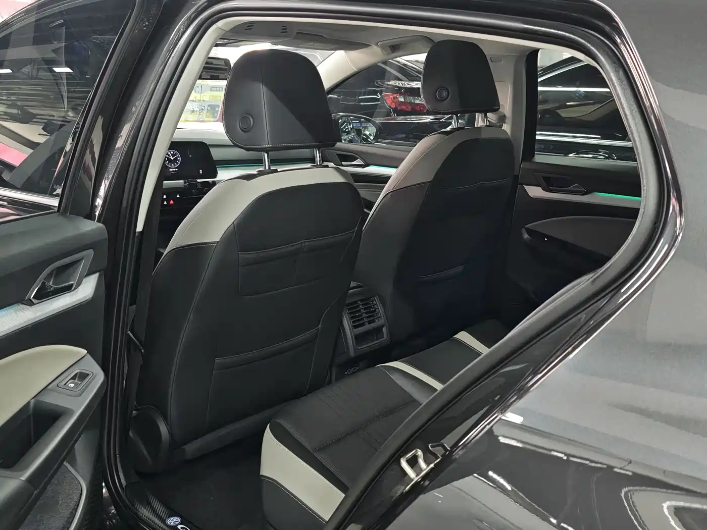 Volkswagen Golf 2023 280TSI DSG Pro фото 4