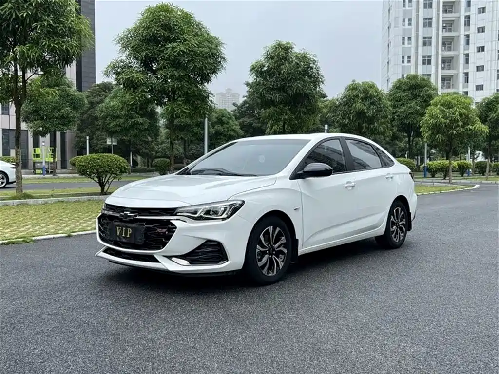 Chevrolet Monza 2019 RS 330T Auto Smooth Edition China VI