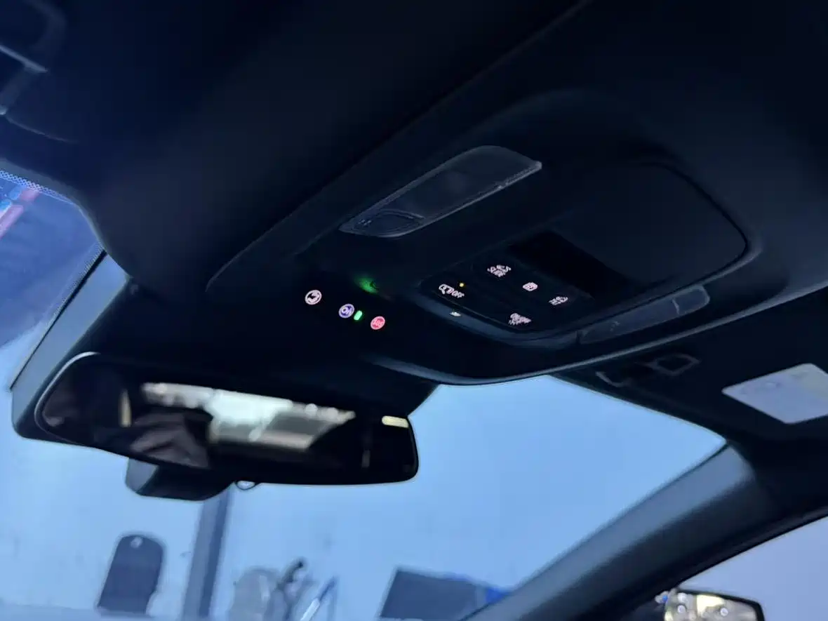 Cadillac CT5 2024 28T Platinum Edition фото 10