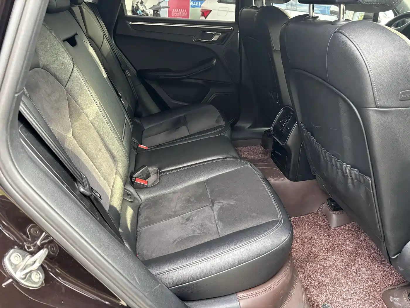 Porsche Macan 2017 Macan 2.0T фото 7