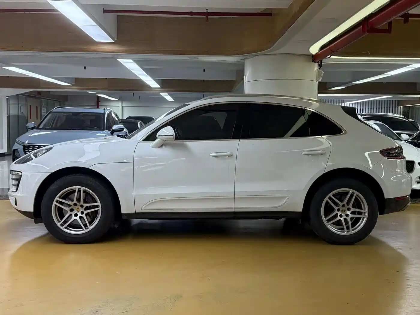 Porsche Macan 2017 Macan 2.0T фото 3