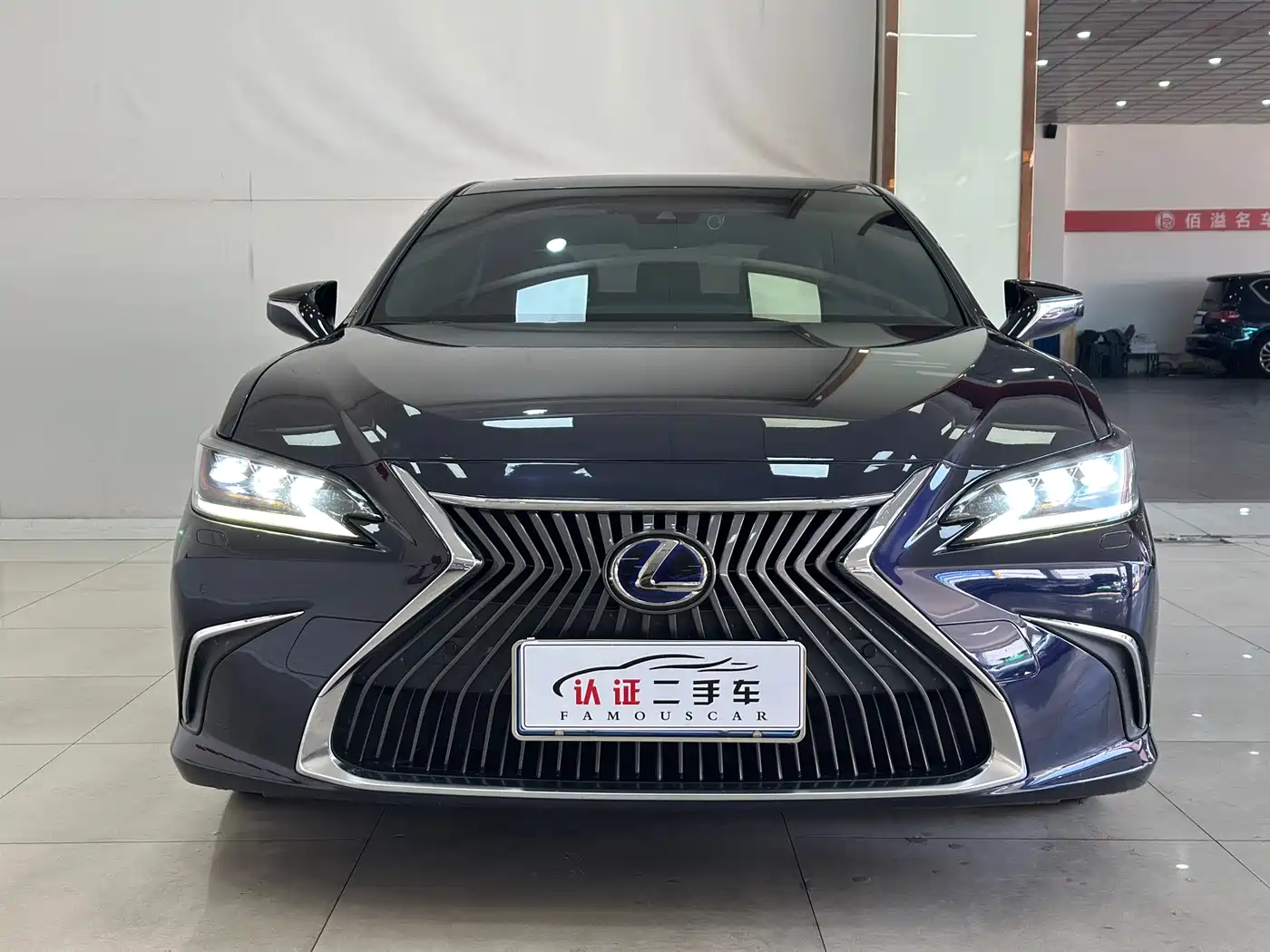 Lexus ES 2020 300h Ultimate Edition фото 2