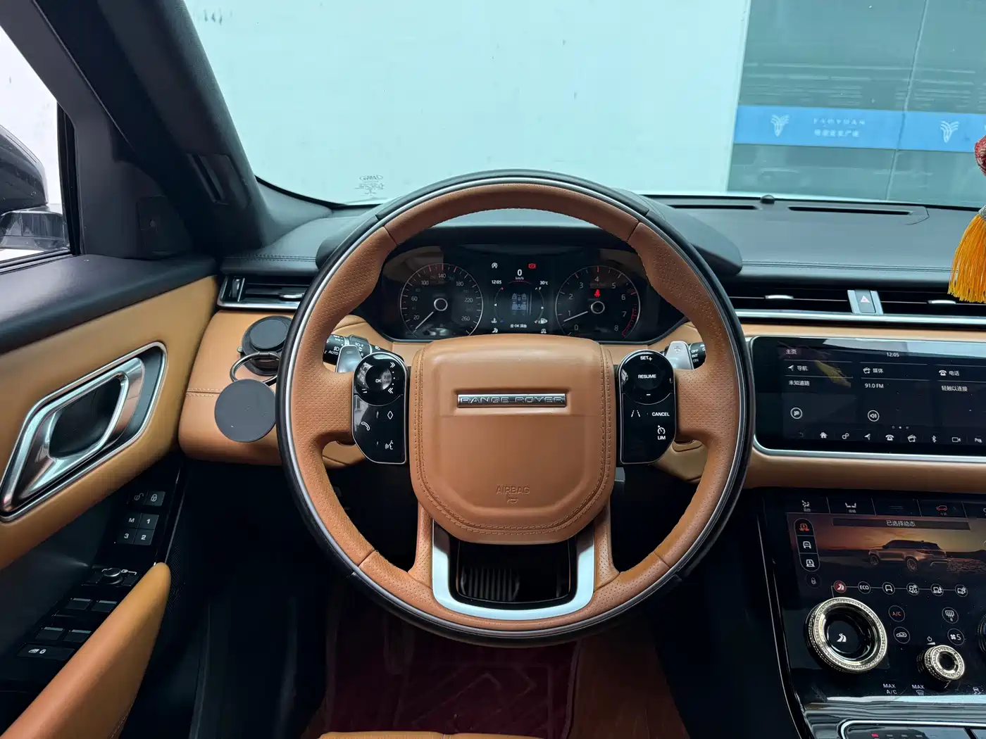 Land Rover Range Rover Velar 2017 P380 R-DYNAMIC S фото 6