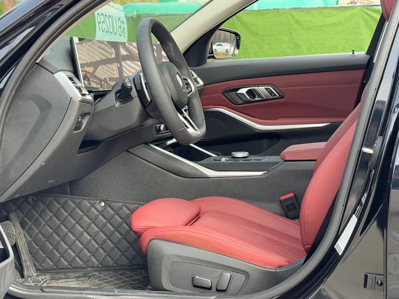 BMW 3 Series 2025 325Li M Sport Package фото 6
