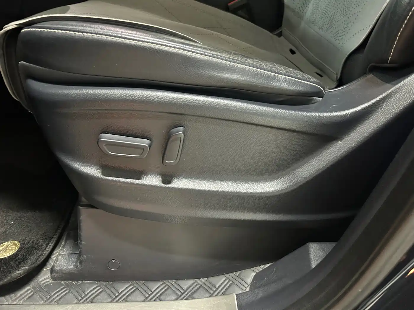 GAC Trumpchi Trumpchi M8 2020 Pilot 390T Prestige Edition фото 18