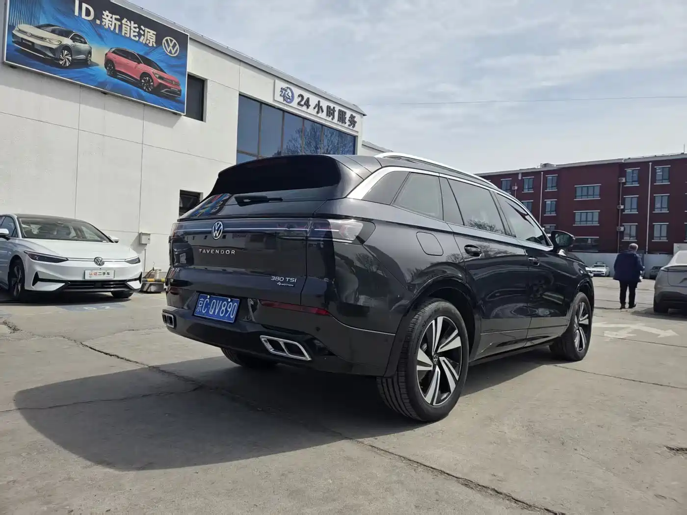 Volkswagen Talagon 2023 380TSI 4WD R-Line Touring Edition фото 6