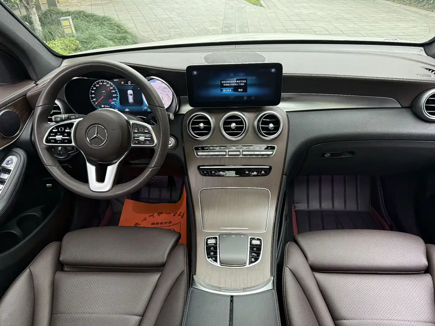 Mercedes-Benz GLC 2022 GLC 300 L 4MATIC Dynamic Collector's Edition фото 16