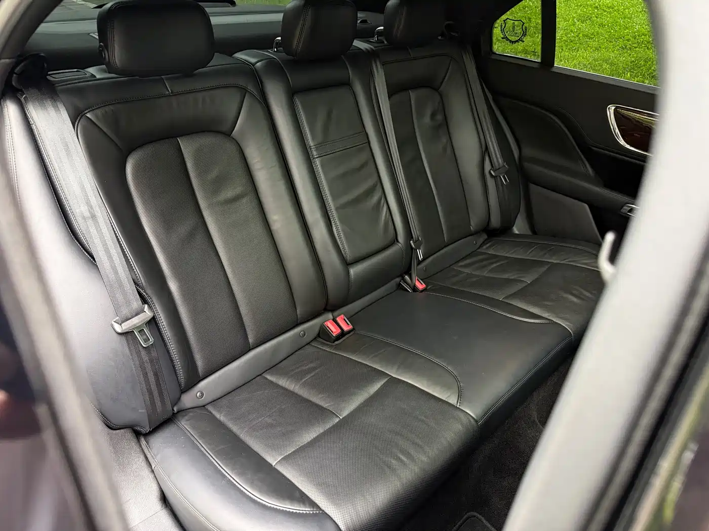 Photo 28 - Lincoln Continental
