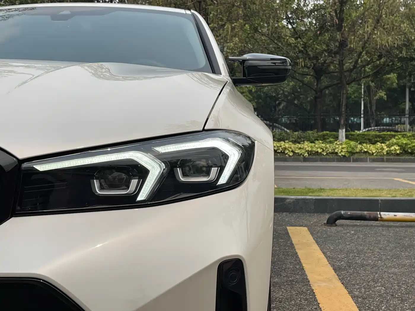 BMW 3 Series 2025 325Li M Sport Package фото 8