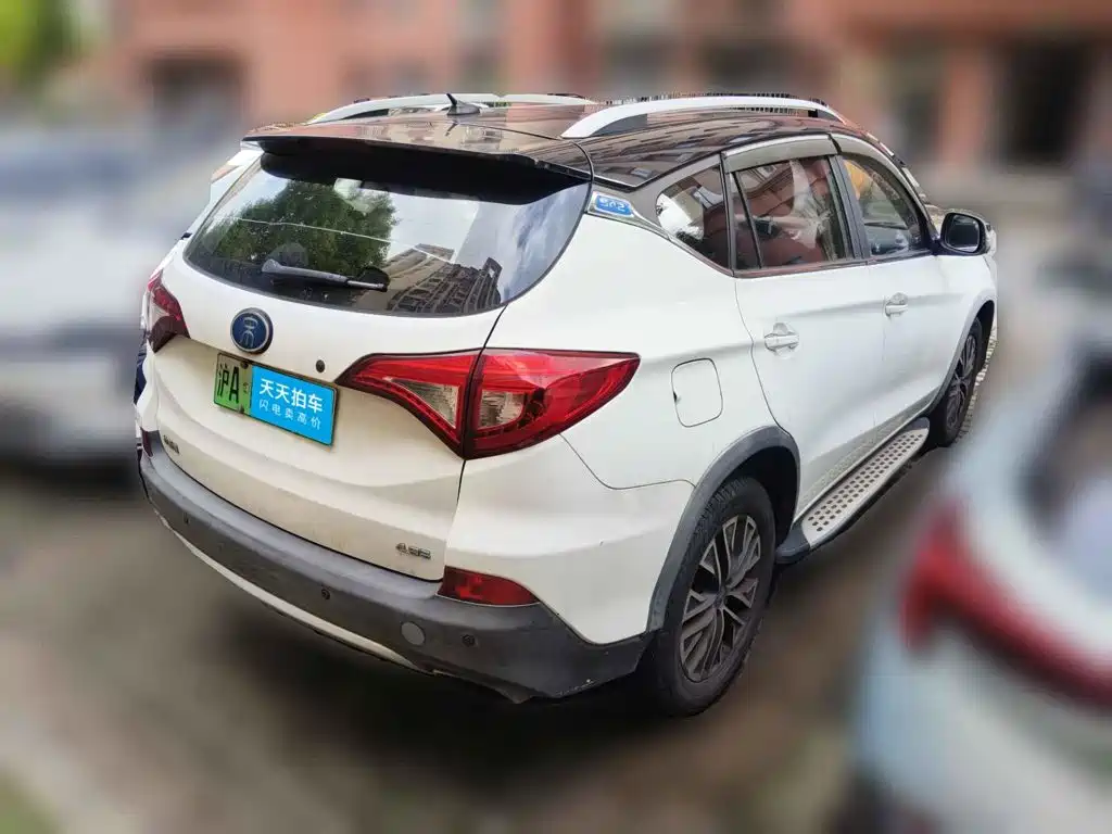 BYD Song New Energy 2017 2017 Song DM 1.5TID AWD Premium
