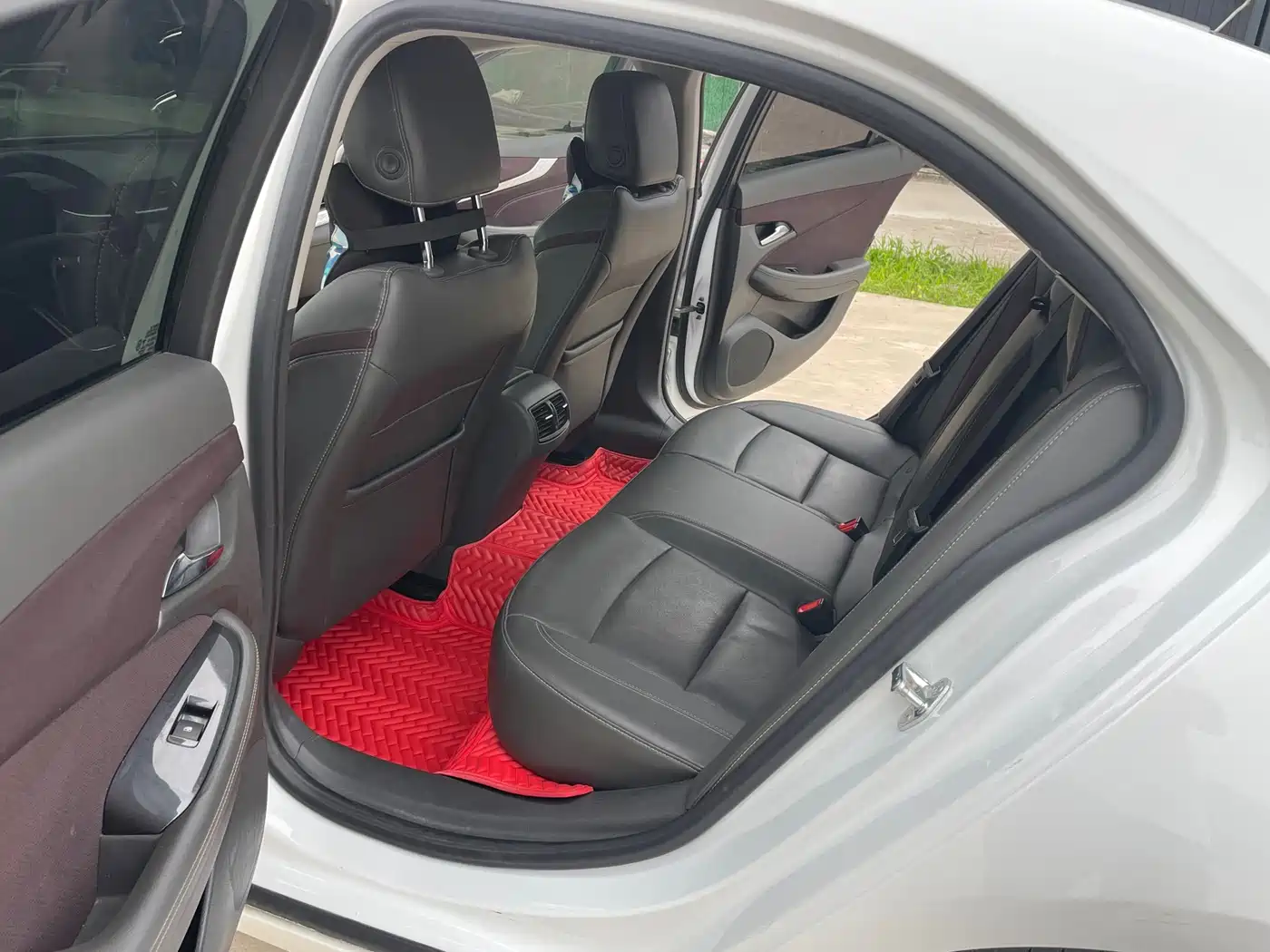 Chevrolet Malibu 2018 530T Automatic Luxury Edition фото 5