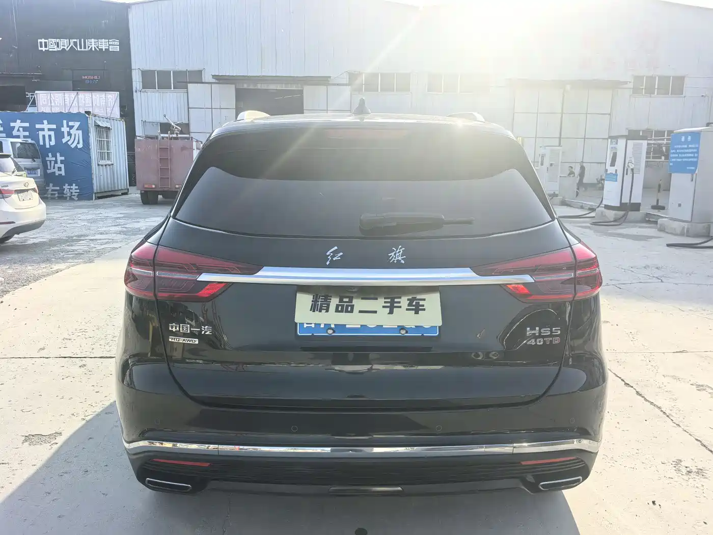 Hongqi HS5 2022 Facelift 2.0T Smart Flag Enjoyment AWD Edition фото 6
