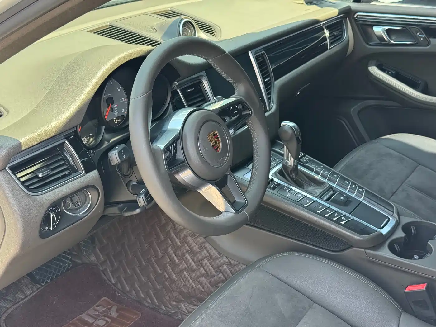 Porsche Macan 2017 Macan S 3.0T фото 10