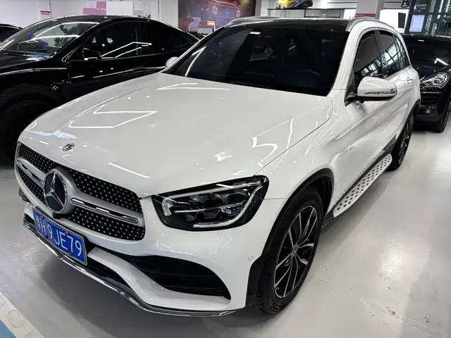 MERCEDES-BENZ GLC
