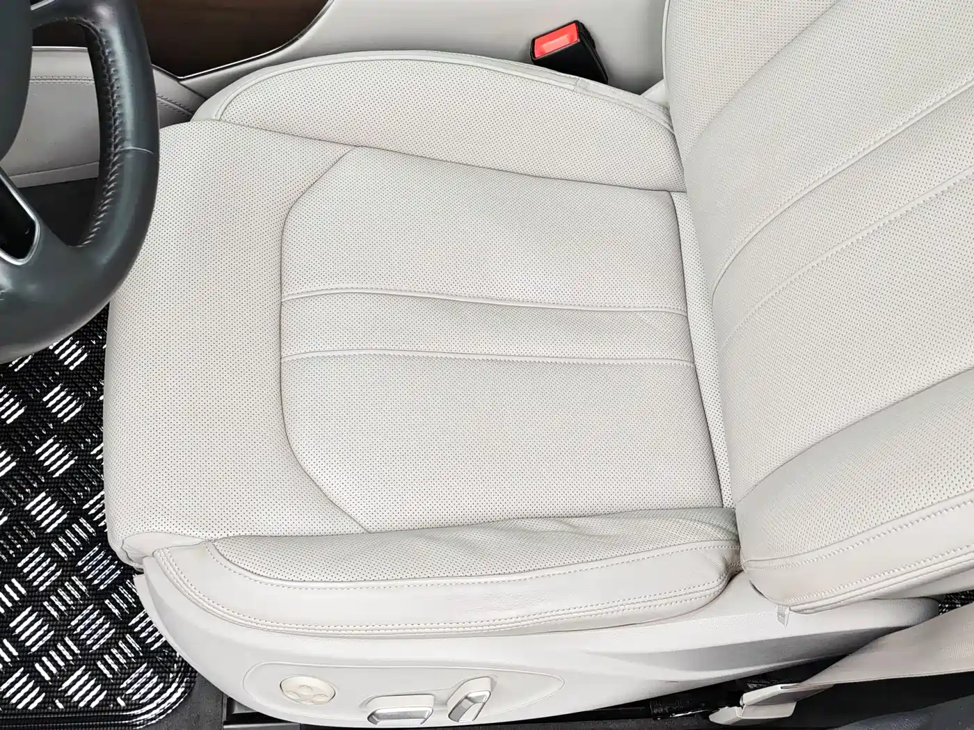 Audi A6L 2016 50 TFSI quattro Premium фото 20