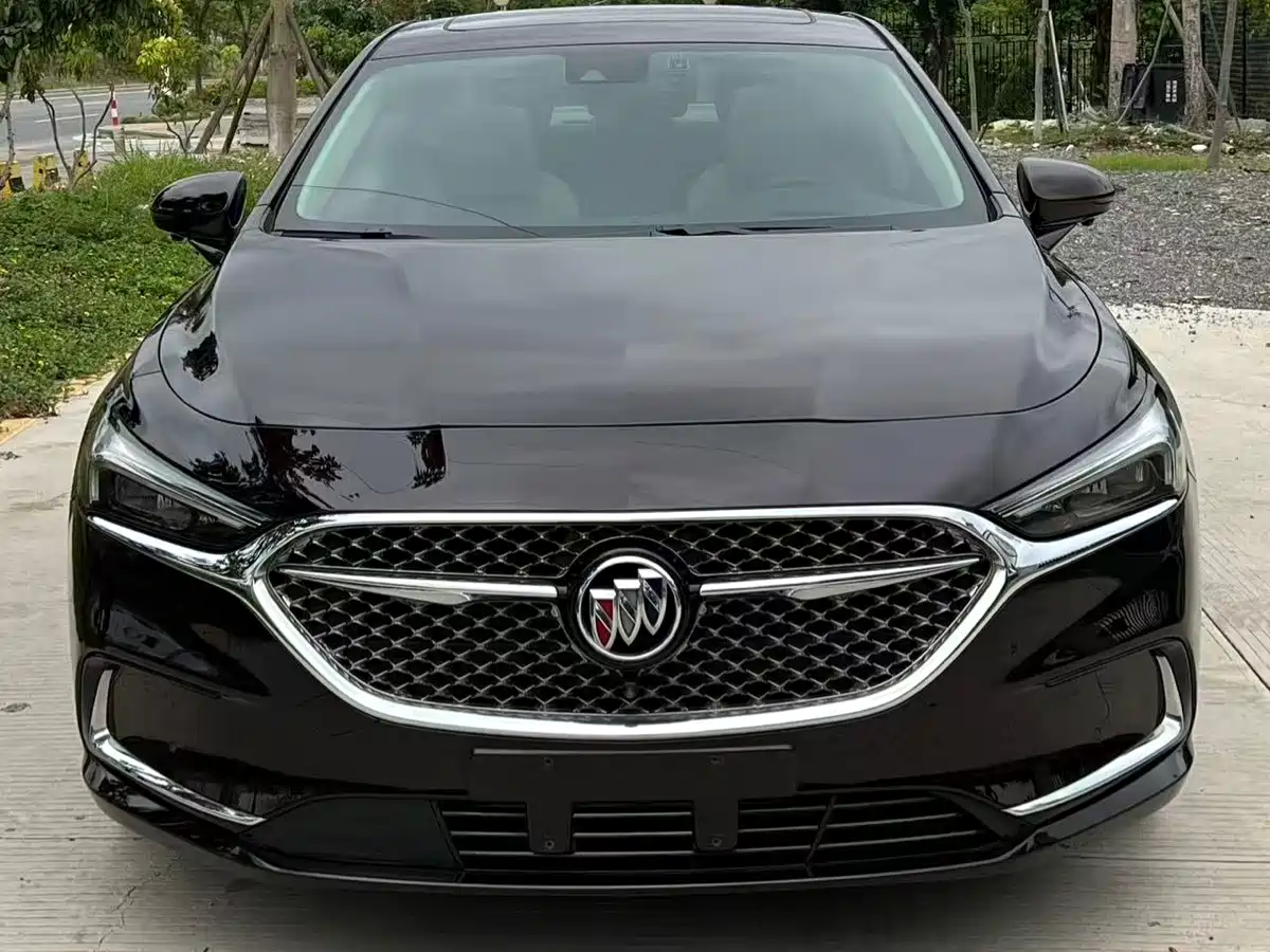 Buick LaCrosse 2022 Avenir First Edition фото 2