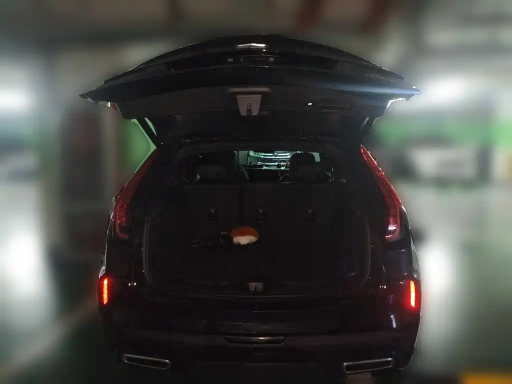 Cadillac XT4 2025 2024 Facelift 28T 2WD Premium