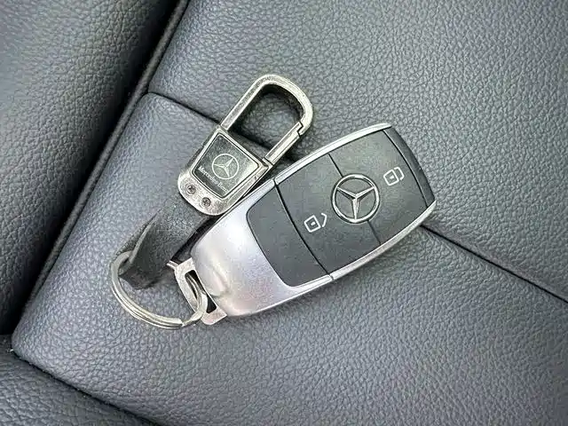 Mercedes-Benz GLB 2024 2023 Facelift GLB 200 Fashion